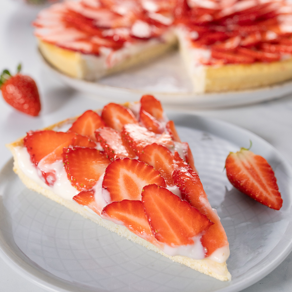 crostata crema e fragole senza uova